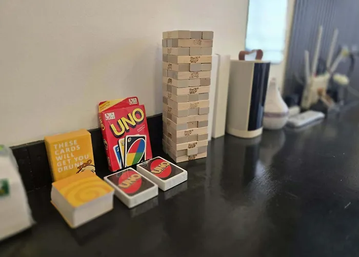 Affordable Staycation Near Airport *